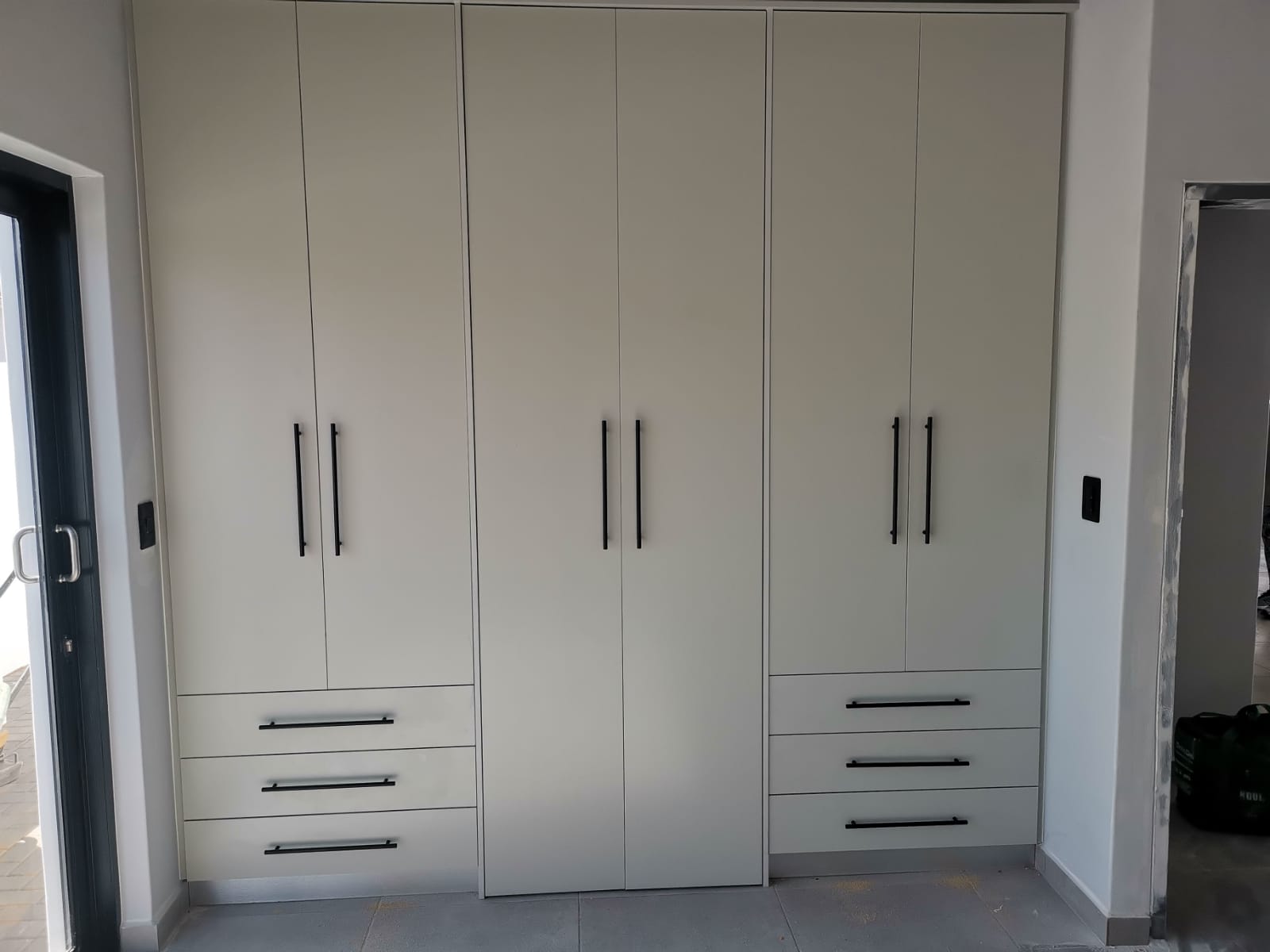 Custom bathroom vanity with mirror and basin installation